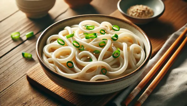 Udon: spessi spaghetti di grano giapponesi